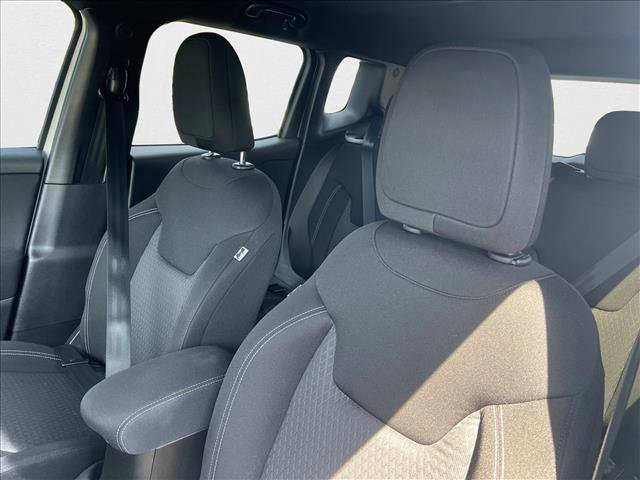 Used 2021 Jeep Renegade Latitude image 16