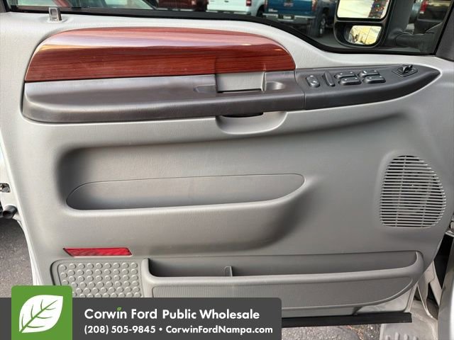 Used 2005 Ford F250 XLT image 14