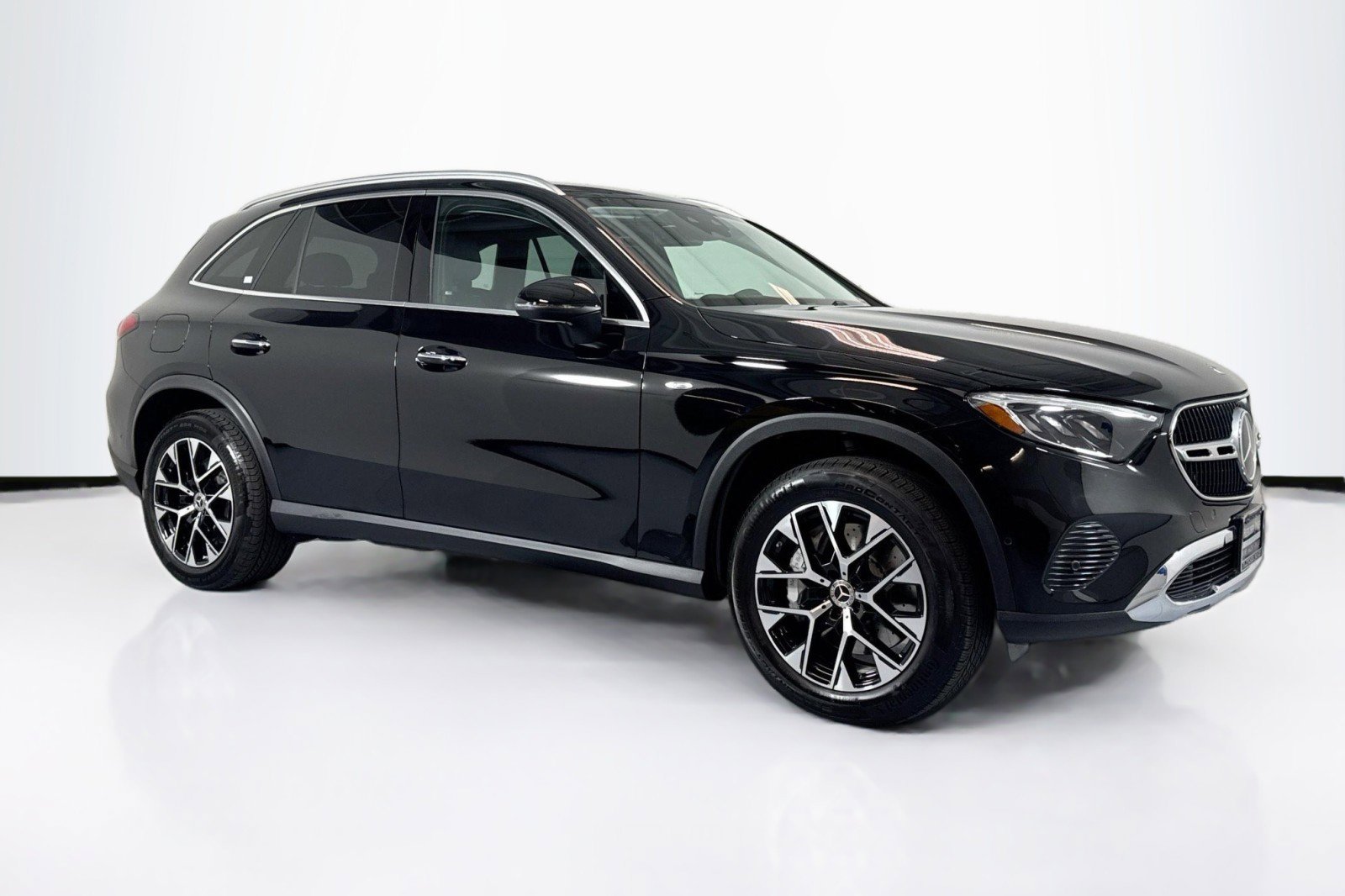Certified 2025 Mercedes-Benz GLC 350e 4MATIC image 3