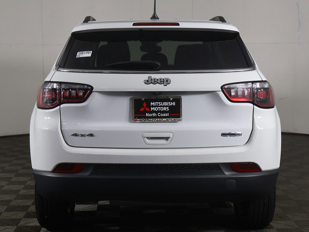 Used 2022 Jeep Compass Latitude AWD/4WD image 11