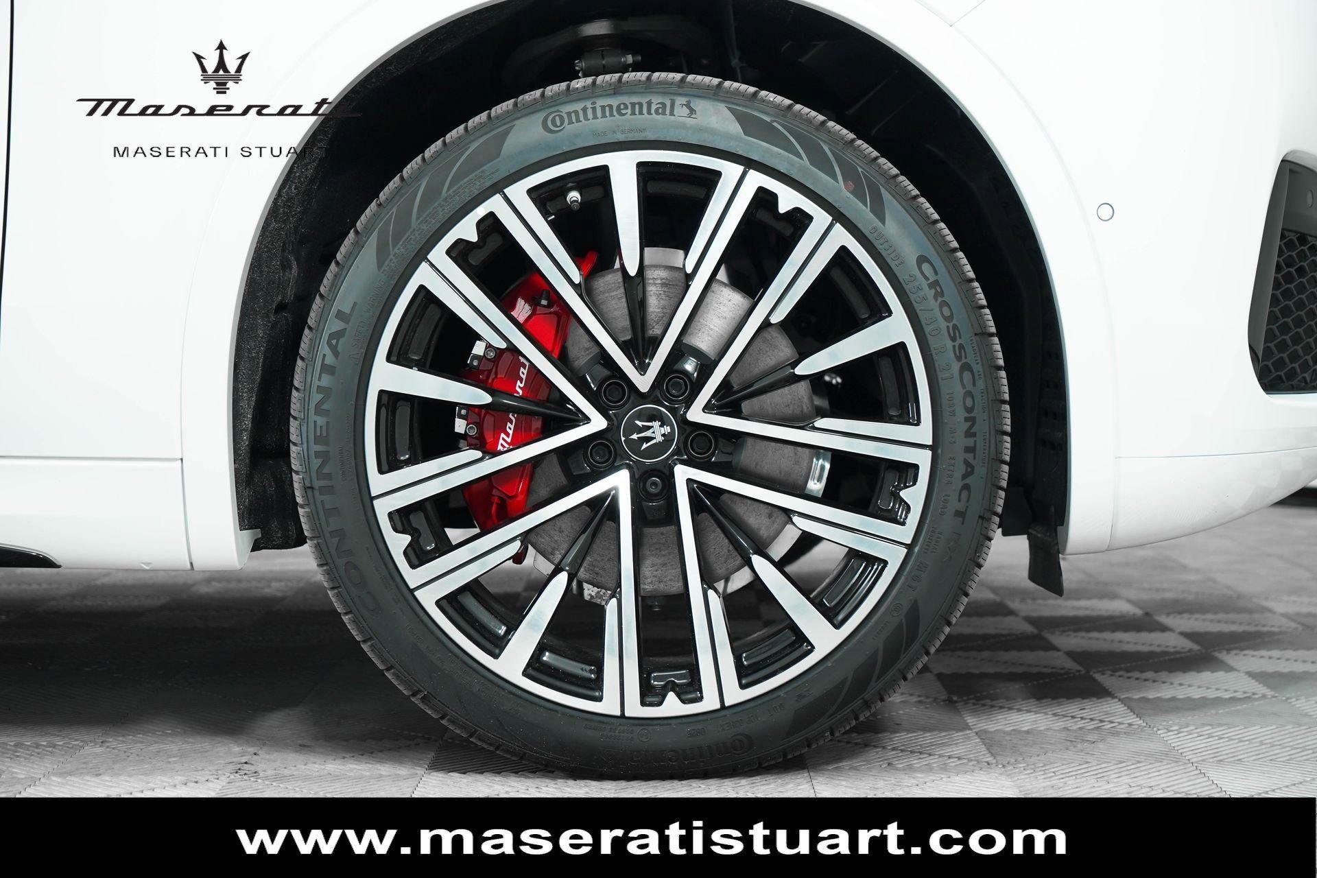 New 2025 Maserati Grecale Modena image 13