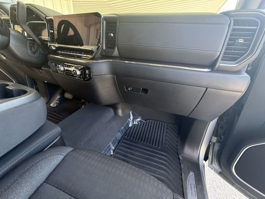 Certified 2023 GMC Sierra 1500 SLE image 33