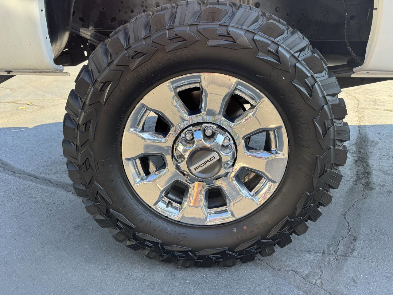 Used 2015 Ford F250 Platinum w/ FX4 Off-Road Package image 24