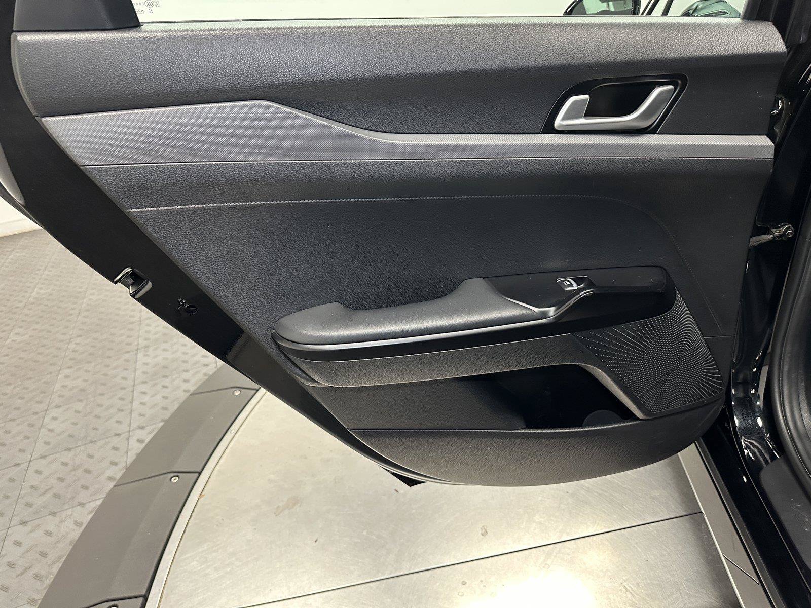 Used 2024 Kia K5 GT-Line FWD image 30