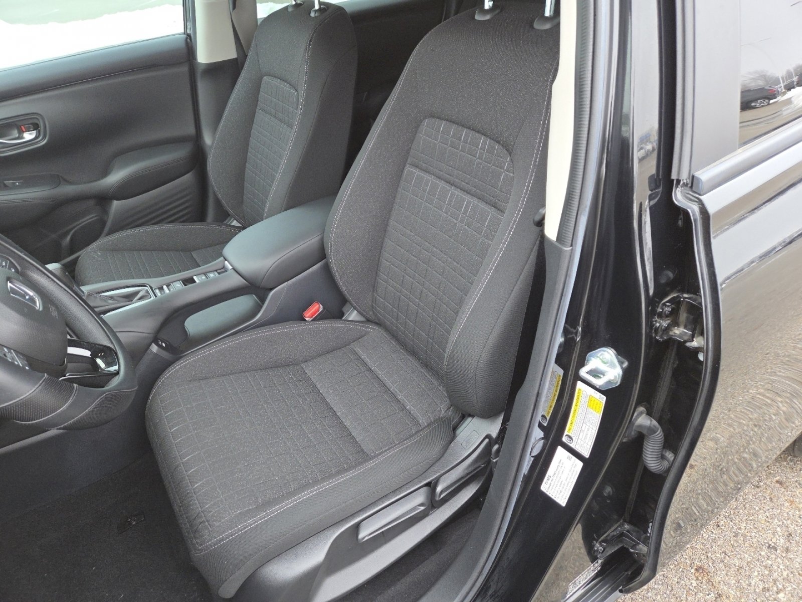 Used 2024 Honda HR-V LX image 23