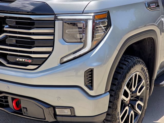 Used 2025 GMC Sierra 1500 AT4 w/ AT4 Premium Package AWD/4WD image 7