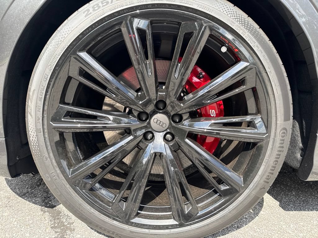 New 2027 Audi SQ8 Prestige AWD/4WD image 16