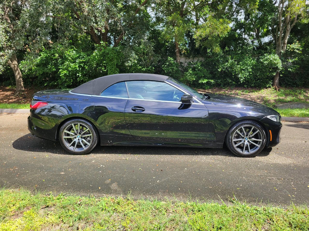 Used 2024 BMW 430i Convertible image 9