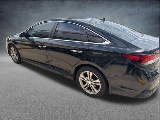 Used 2019 Hyundai Sonata SEL w/ Winter Weather Package FWD image 3