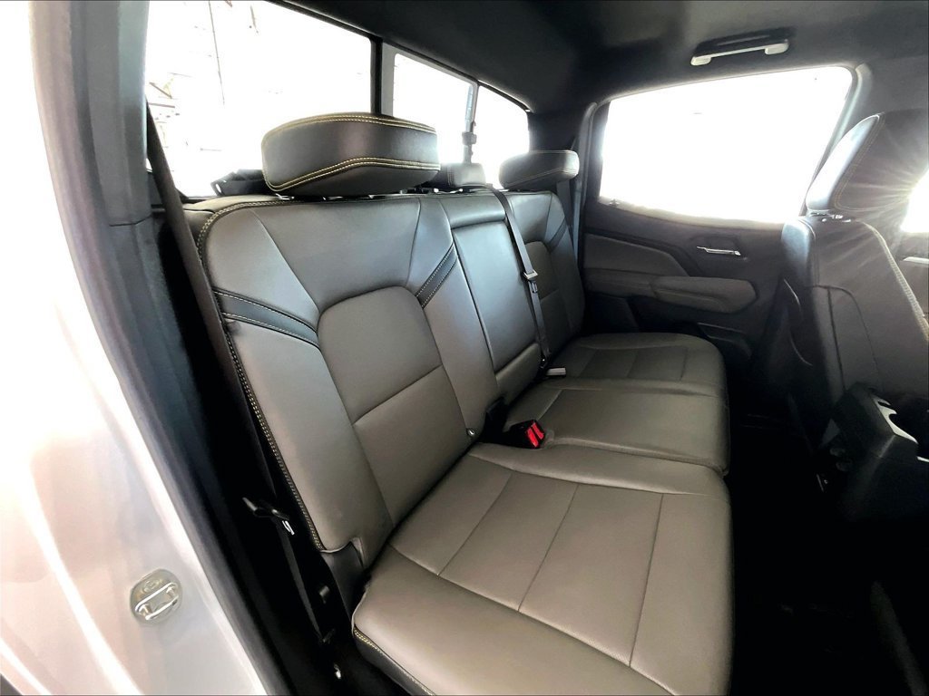 Used 2023 Chevrolet Colorado ZR2 w/ ZR2 Convenience Package III AWD/4WD image 16
