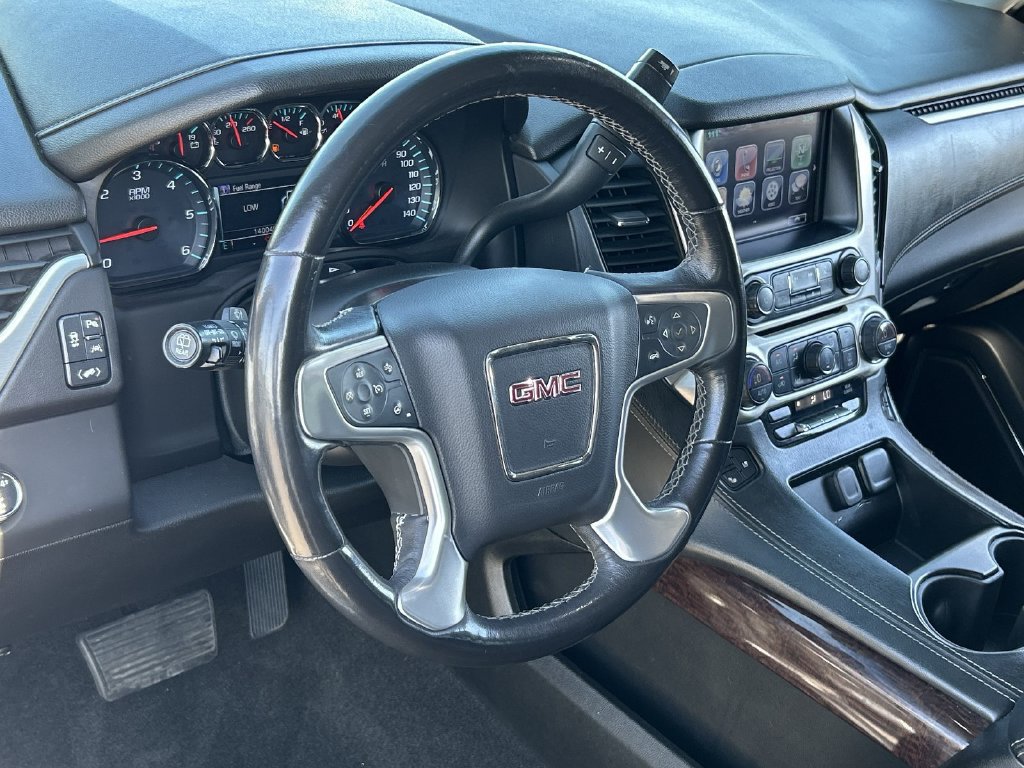 Used 2018 GMC Yukon SLT w/ Premium Edition AWD/4WD image 25
