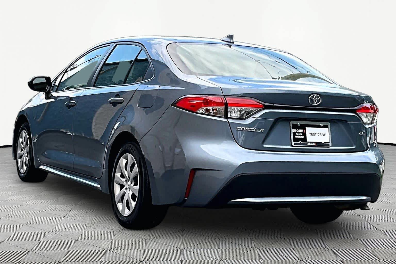 Certified 2022 Toyota Corolla LE w/ Carpet Mat Package (TMS) FWD image 12