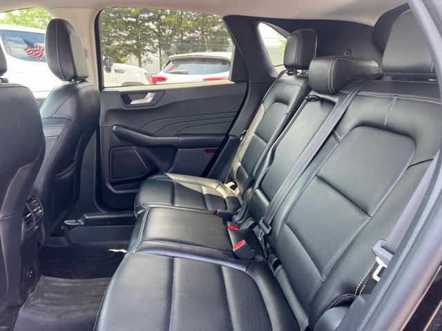 Used 2022 Ford Escape Titanium AWD/4WD image 17