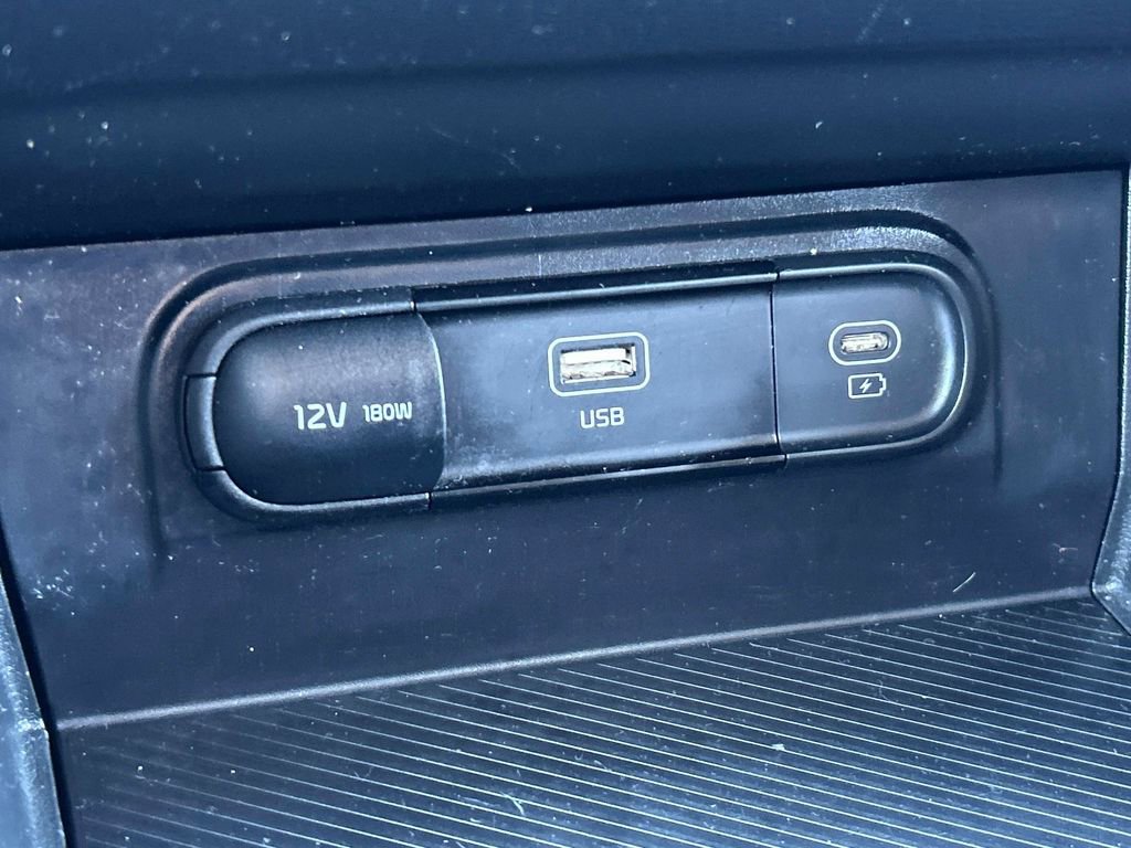 Used 2024 Kia Sportage LX image 29