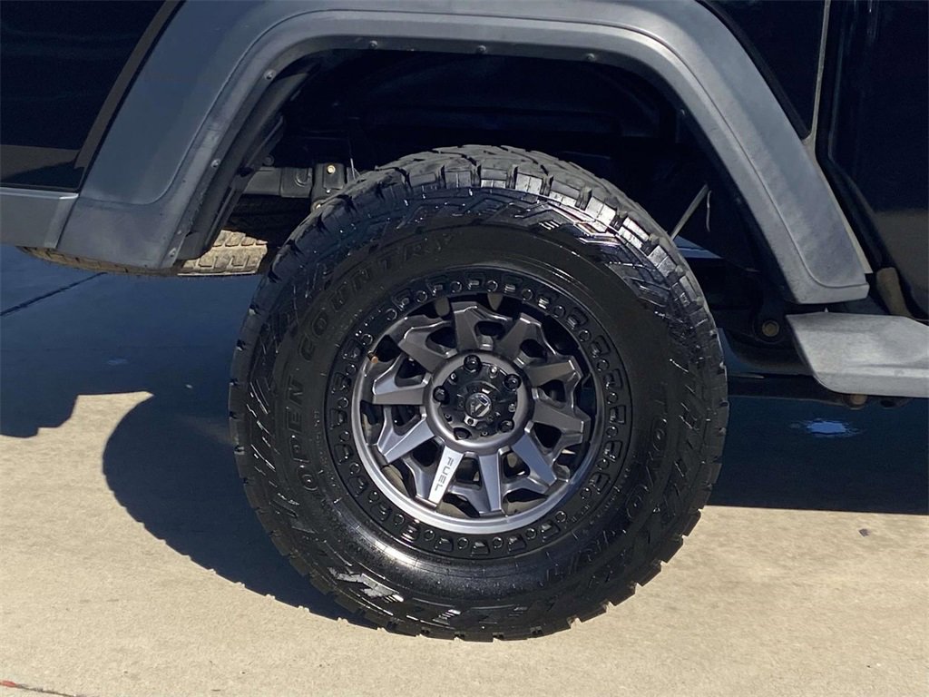 Used 2020 Jeep Gladiator Sport w/ Quick Order Package 24S image 11
