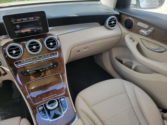 Used 2018 Mercedes-Benz GLC 300 image 16