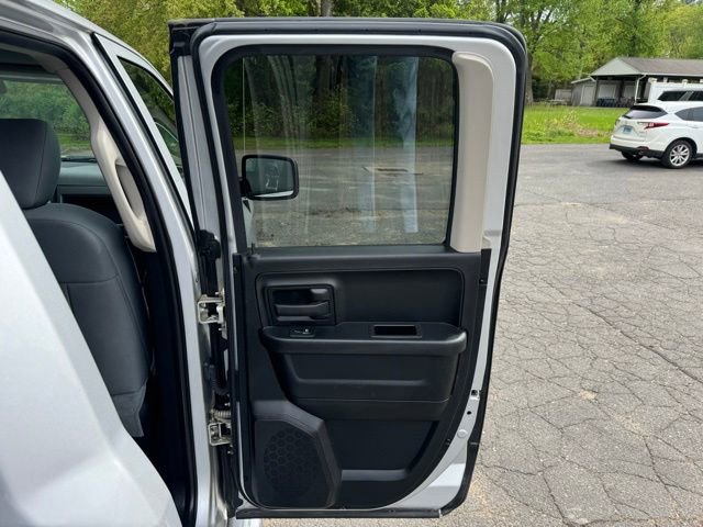 Used 2018 RAM 1500 Express w/ Express Value Package AWD/4WD image 8