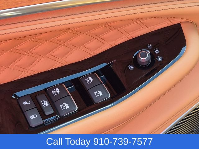 Used 2024 Jeep Grand Cherokee Summit AWD/4WD image 13