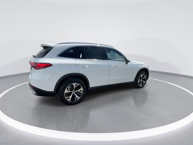 Used 2026 Mercedes-Benz GLC 350e GLC 350e image 8