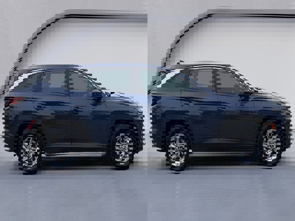 Used 2025 Hyundai Tucson SE image 6