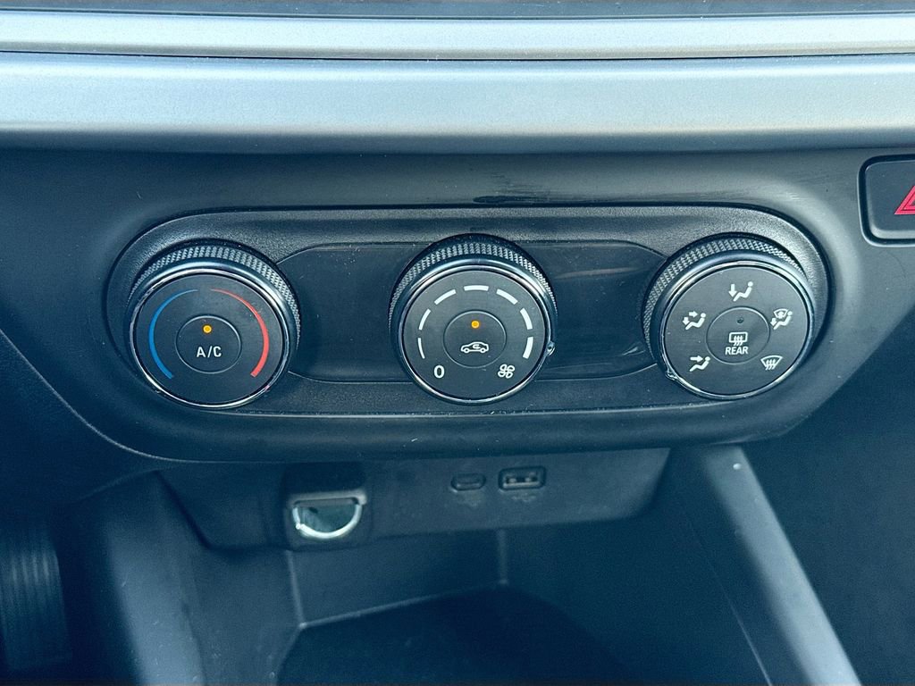 Used 2025 Chevrolet Trax LS image 15