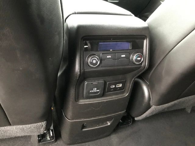 Certified 2023 GMC Acadia SLT AWD/4WD image 17