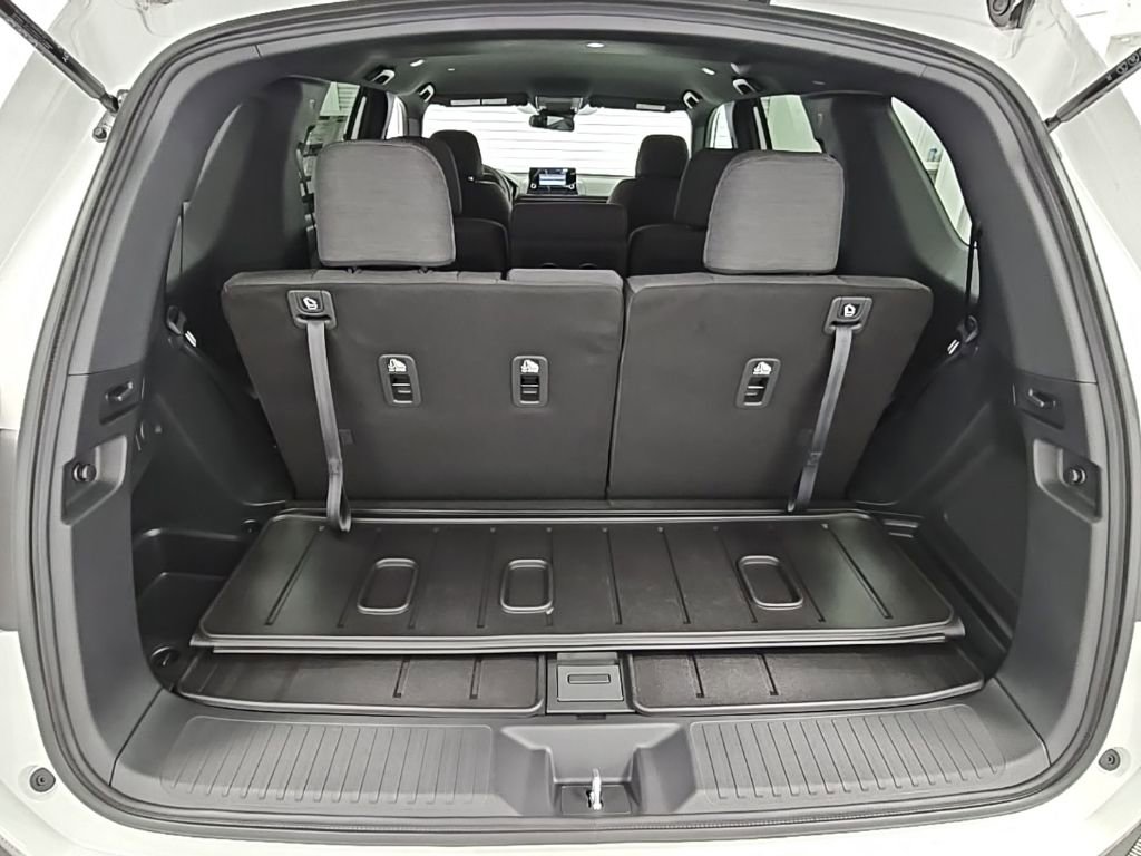 New 2025 Honda Pilot Sport image 31