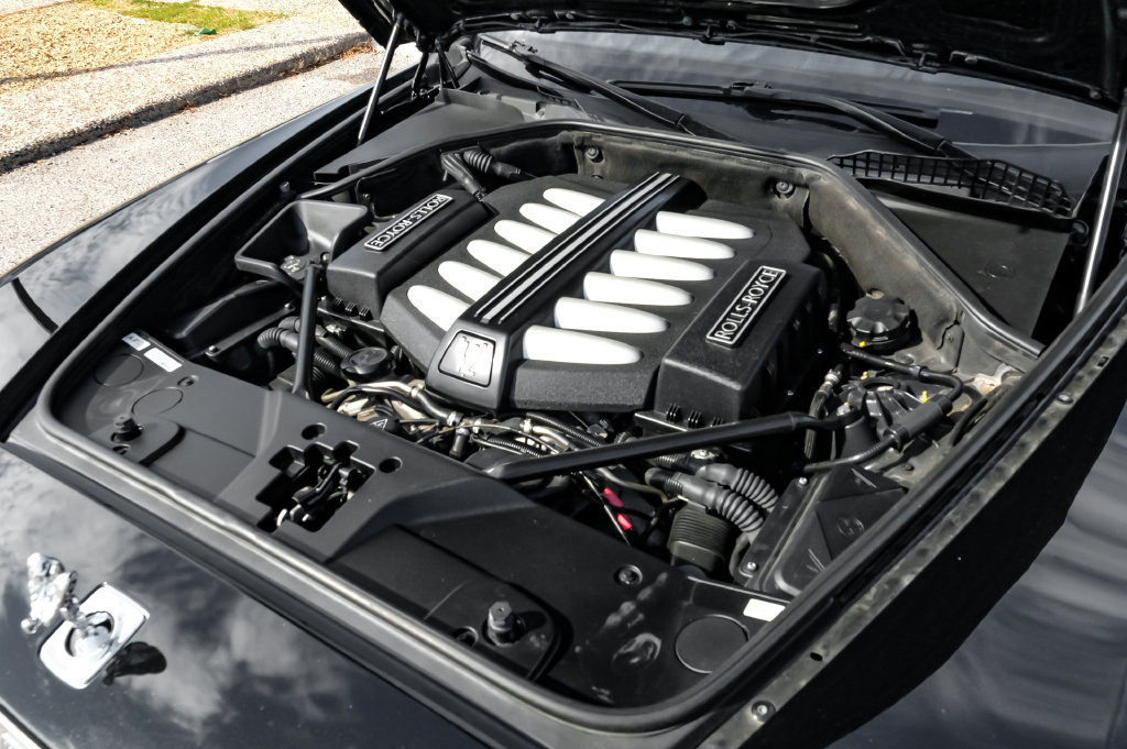 Used 2014 Rolls-Royce Wraith RWD image 35