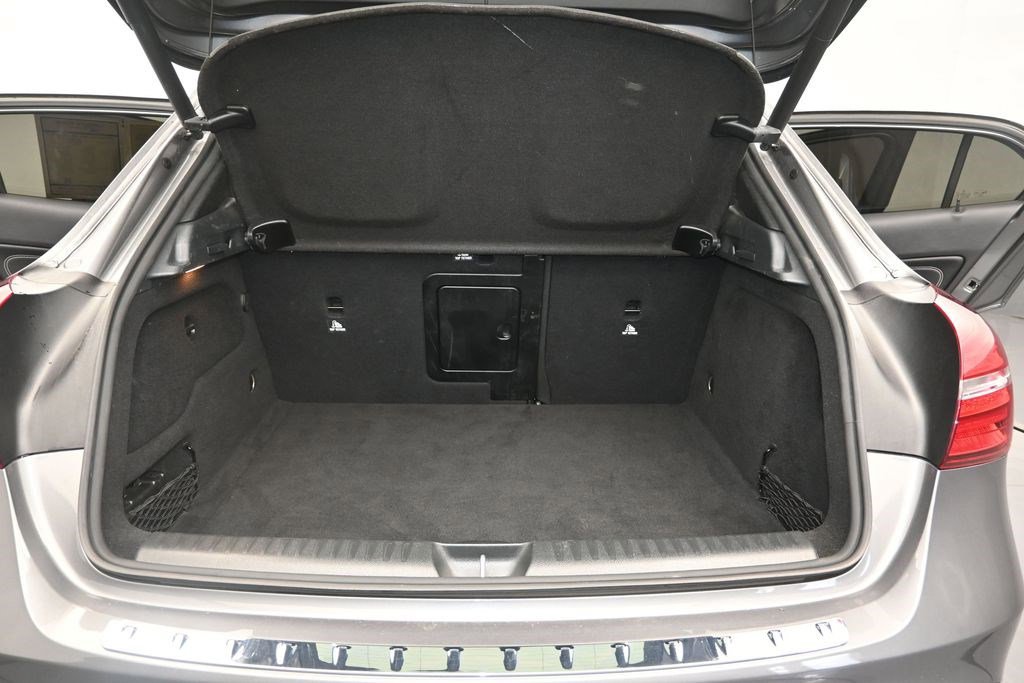 Used 2020 Mercedes-Benz GLA 250 4MATIC image 9
