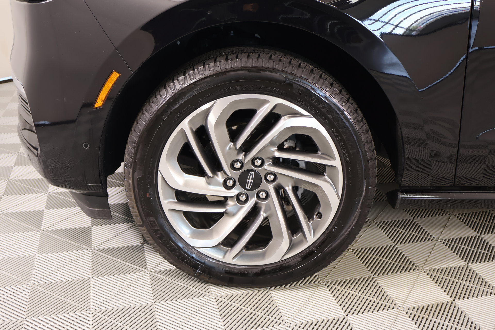 Used 2025 Lincoln Navigator Reserve AWD/4WD image 19