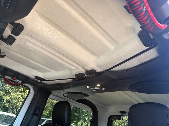 Used 2020 Jeep Wrangler Rubicon AWD/4WD image 17