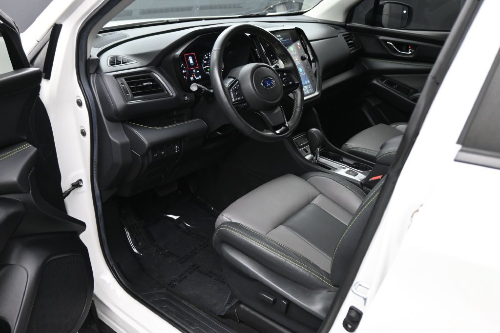 Used 2023 Subaru Ascent Onyx Edition AWD/4WD image 2