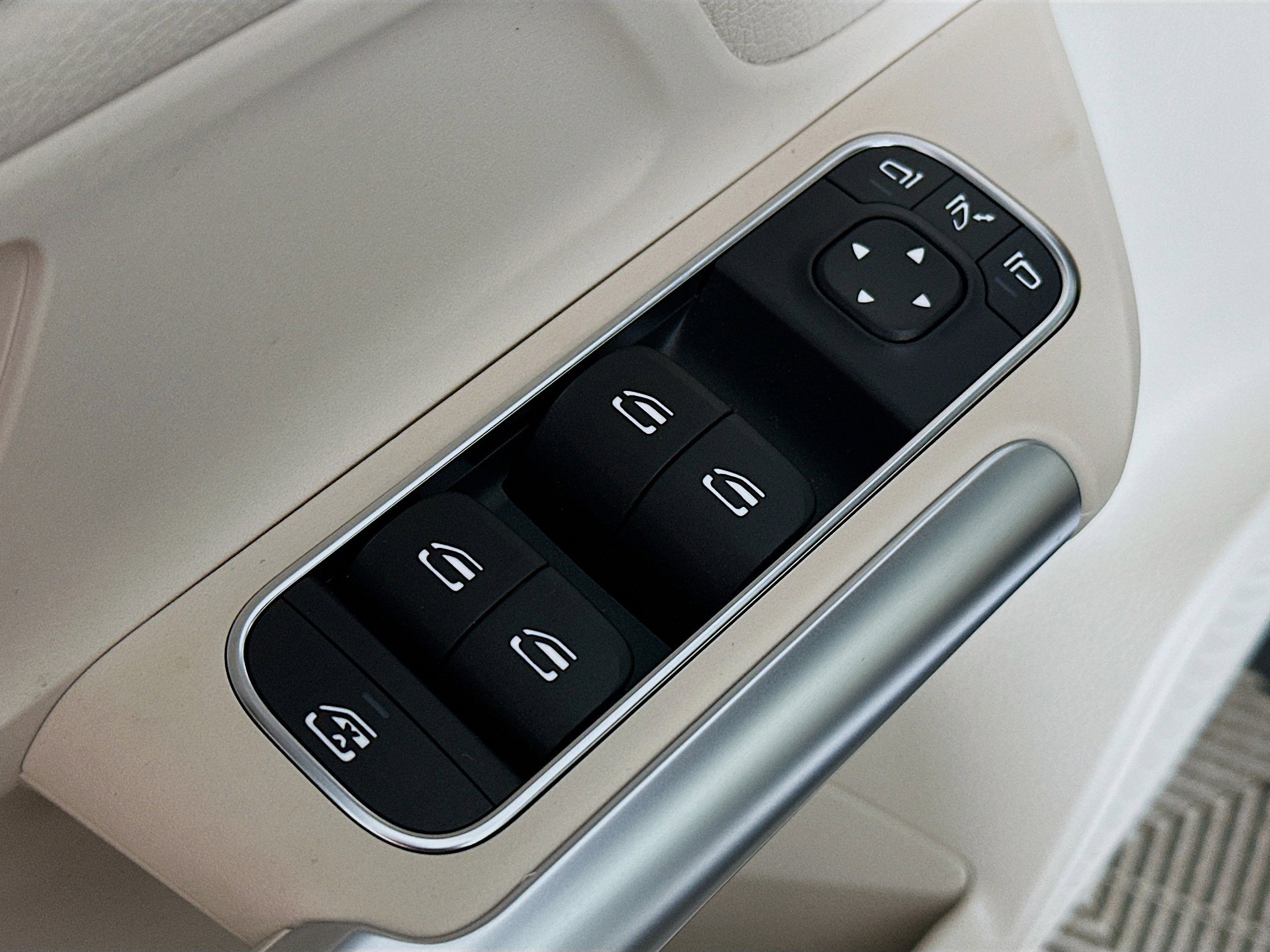 New 2026 Mercedes-Benz GLA 250 4MATIC image 17