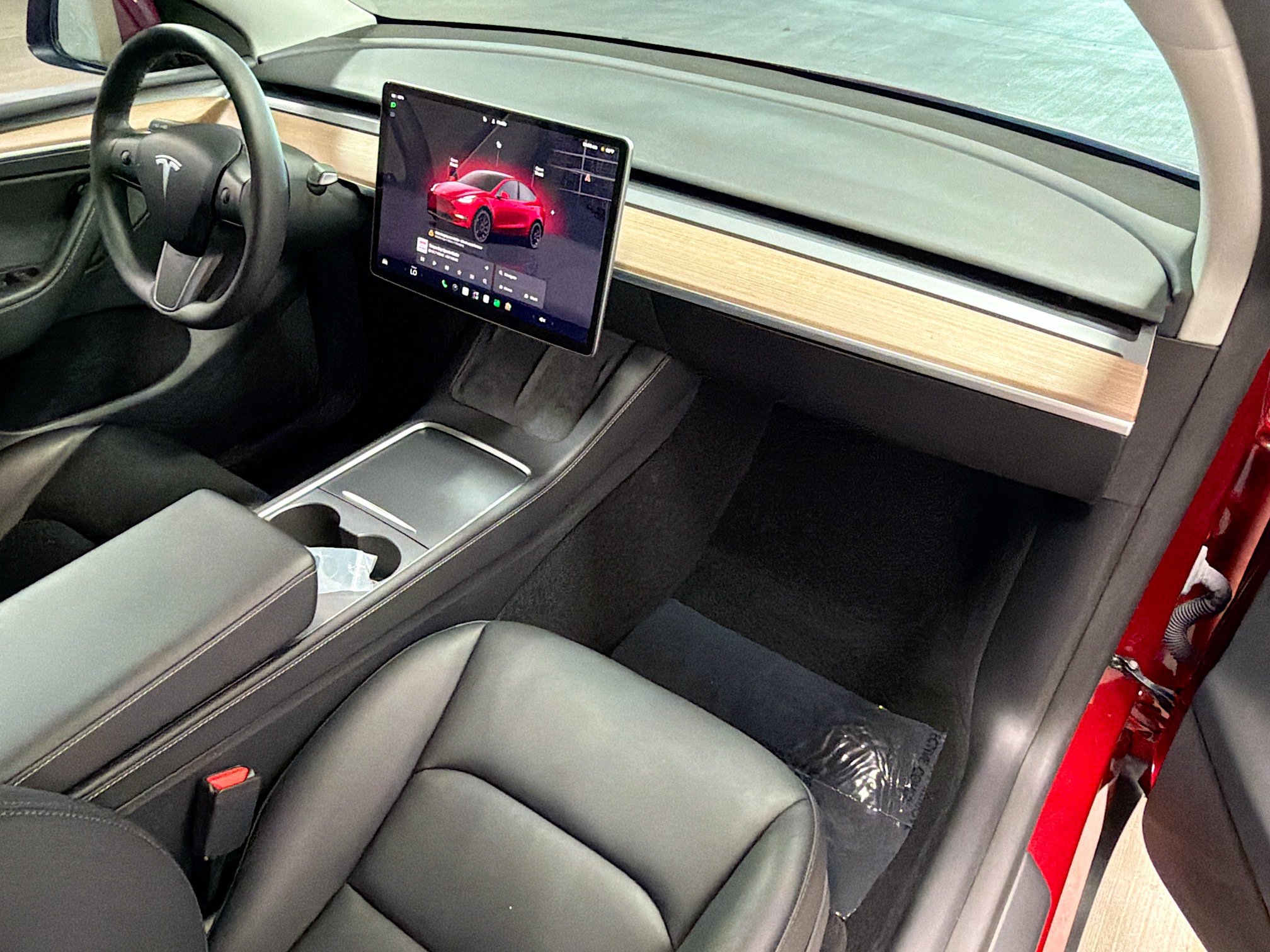 Used 2024 Tesla Model Y Performance AWD/4WD image 15