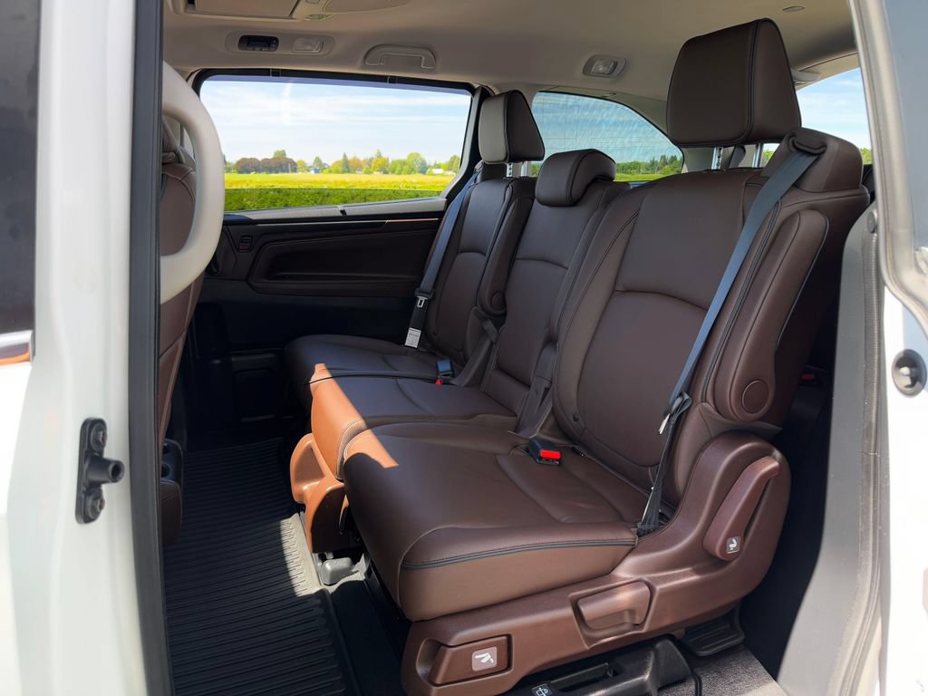 Used 2025 Honda Odyssey Touring image 25
