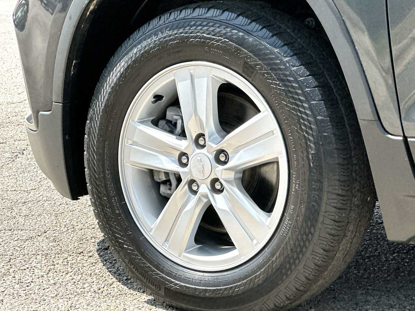 Used 2020 Chevrolet Trax LS w/ Tint and Cruise Package AWD/4WD image 11