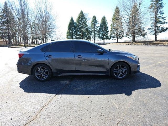 Used 2021 Kia Forte GT-Line w/ GT-Line Premium Package image 7