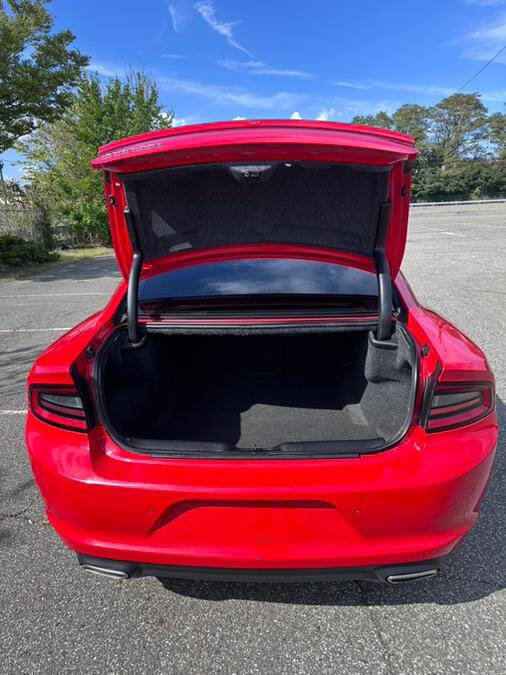 Used 2019 Dodge Charger SXT w/ Leather Interior Group image 14