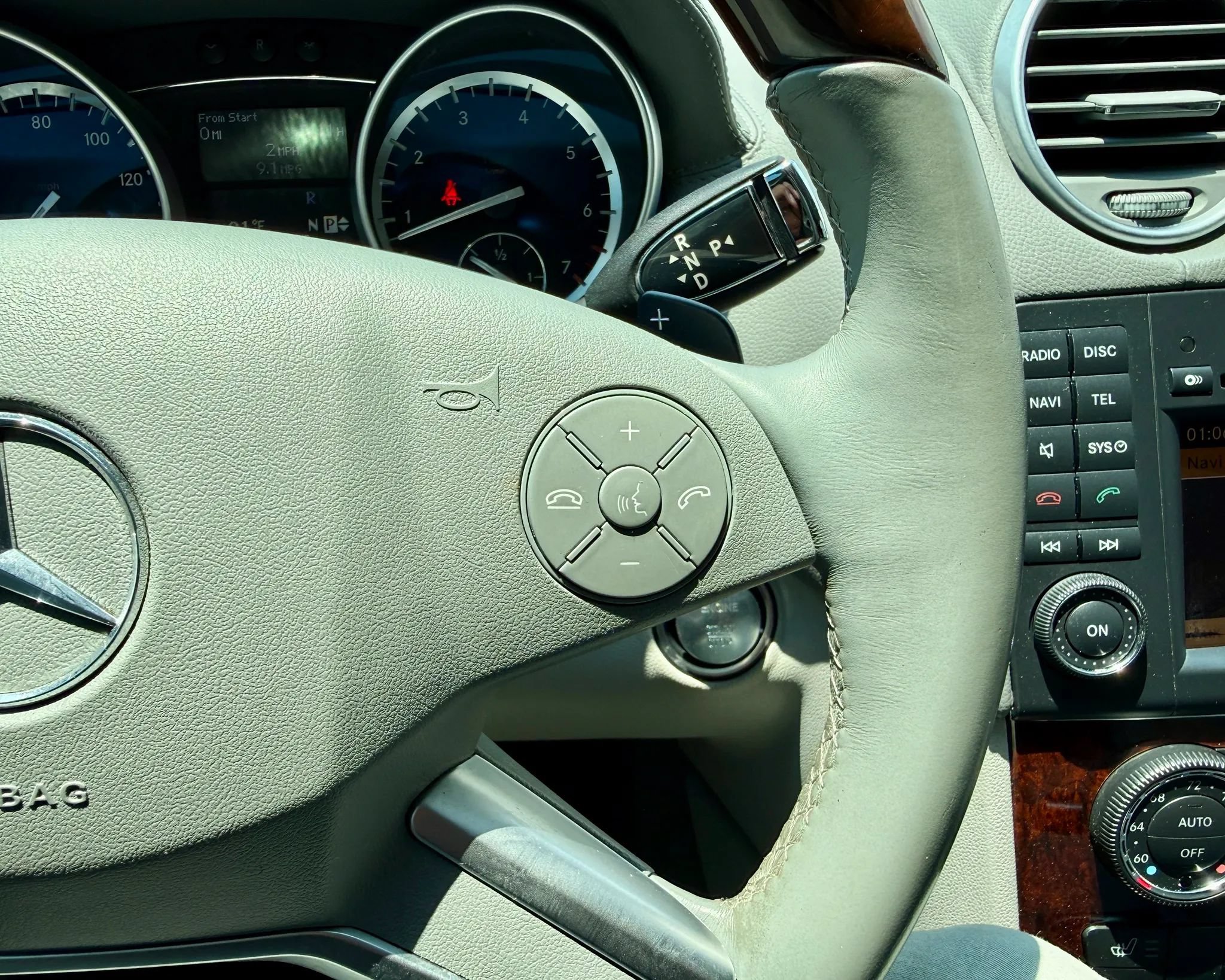 Used 2012 Mercedes-Benz GL 450 4MATIC image 19