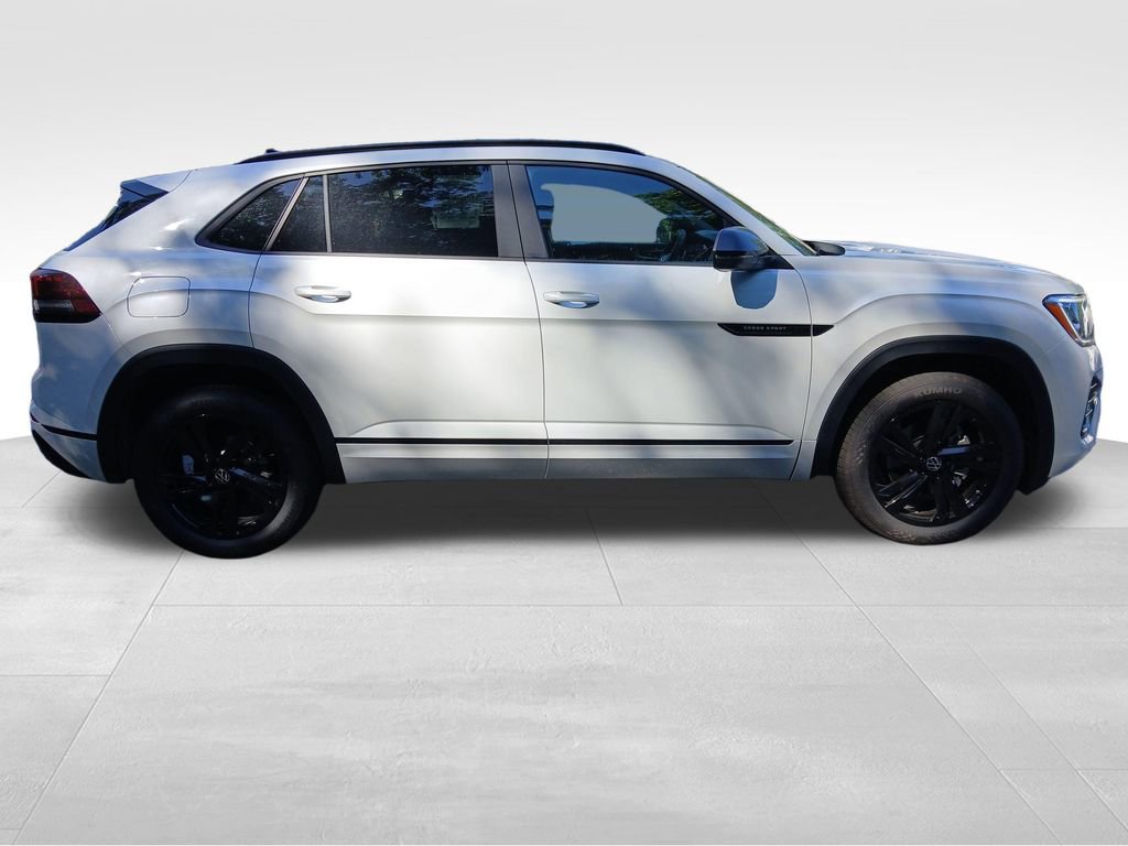New 2026 Volkswagen Atlas Cross Sport SEL R-Line AWD/4WD image 6