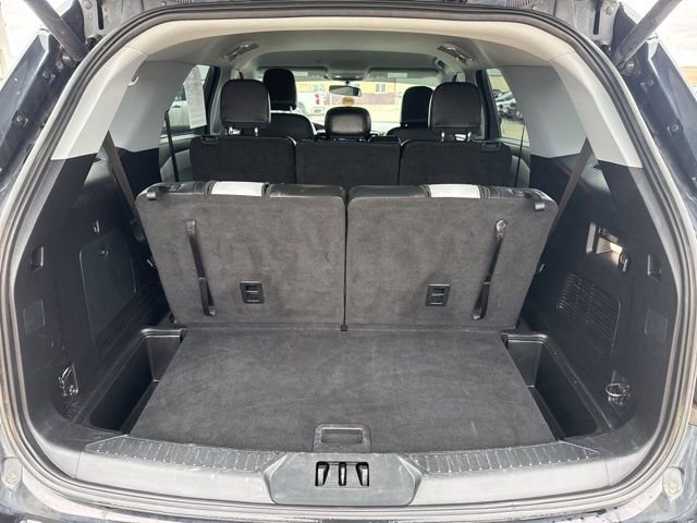 Used 2021 Ford Explorer XLT w/ Equipment Group 202A AWD/4WD image 8