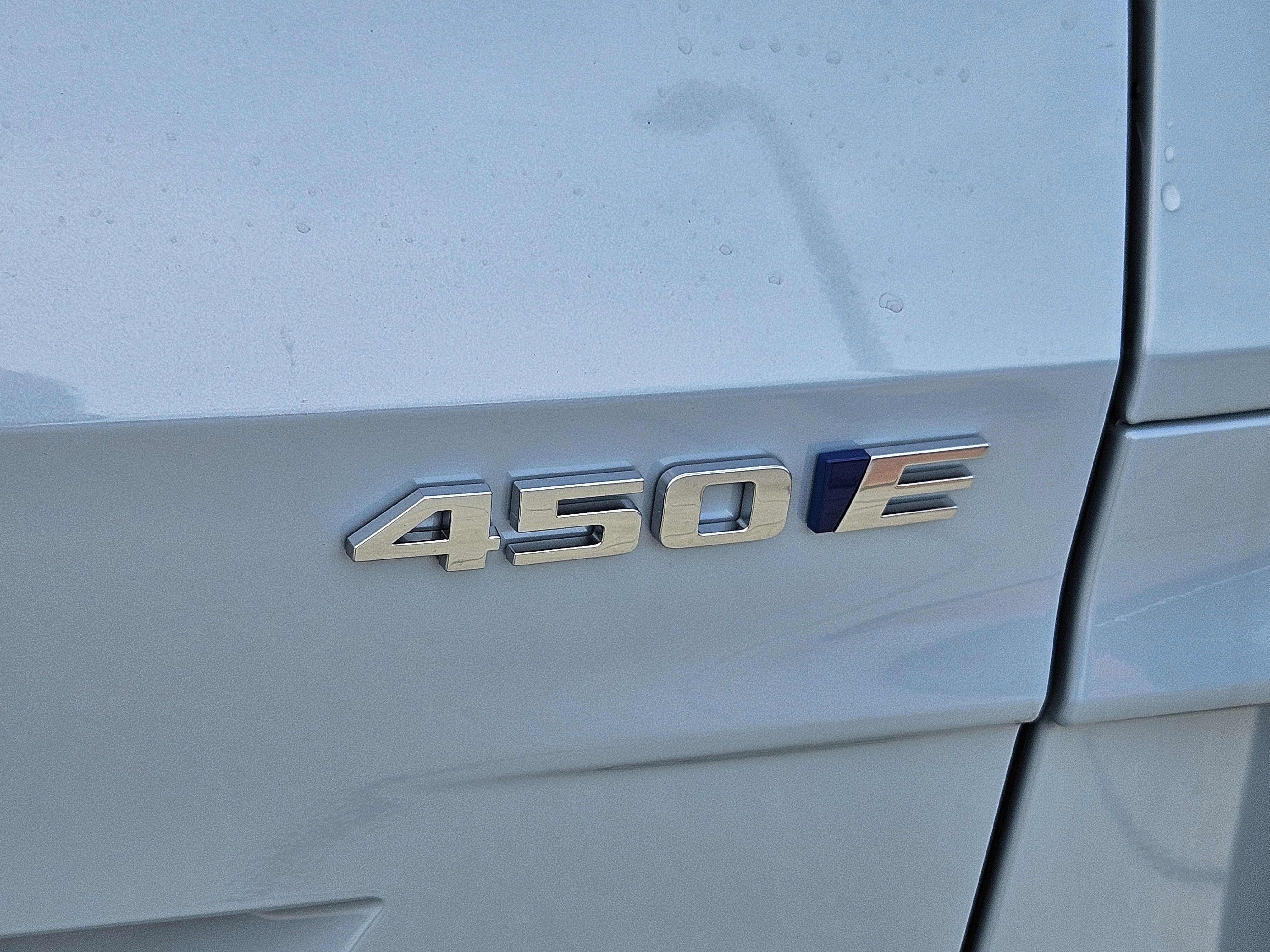 New 2025 Cadillac Lyriq Sport image 11