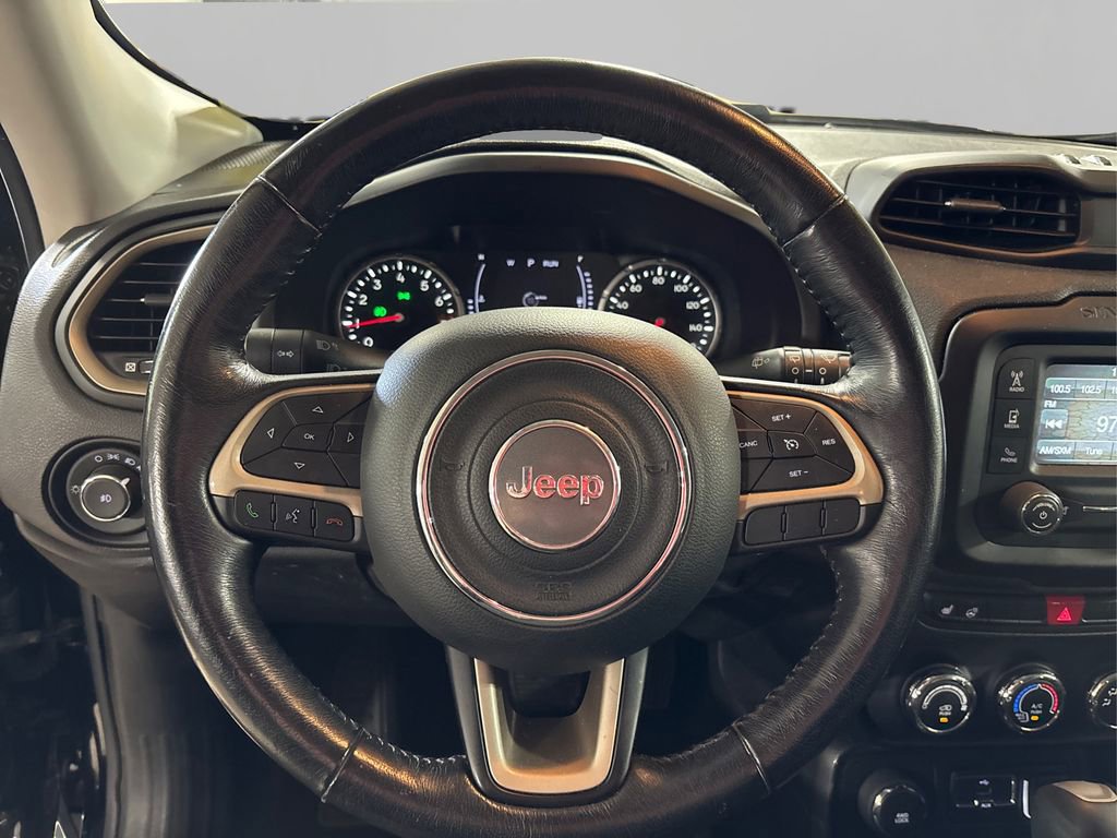 Used 2017 Jeep Renegade Latitude w/ Cold Weather Group image 24