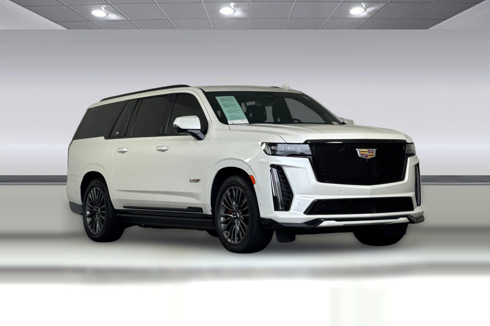 Used 2023 Cadillac Escalade ESV V AWD/4WD image 6
