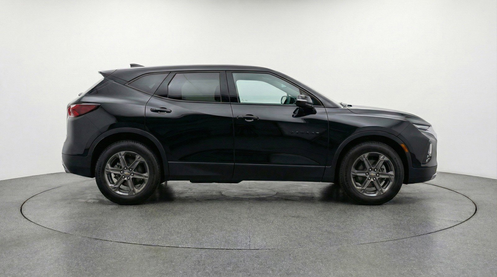 Used 2025 Chevrolet Blazer LT image 11