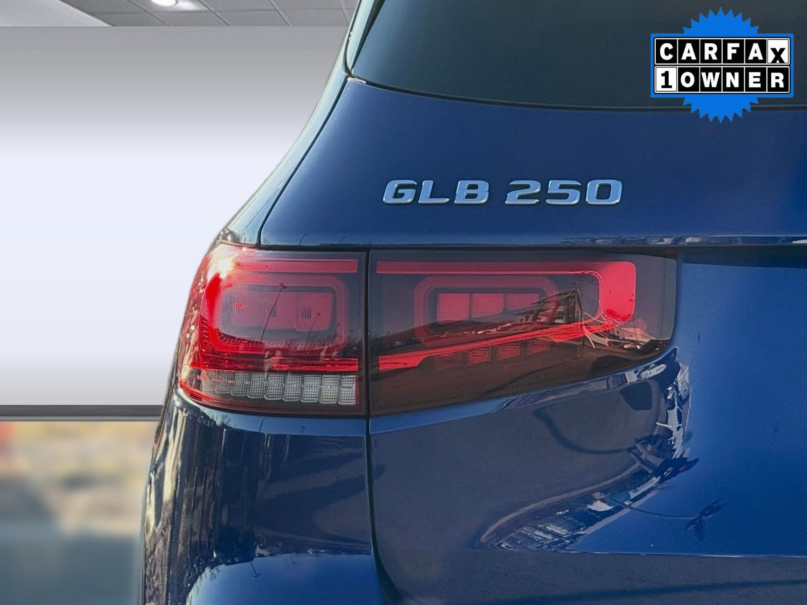 Certified 2022 Mercedes-Benz GLB 250 4MATIC w/ Premium Package Lite image 11