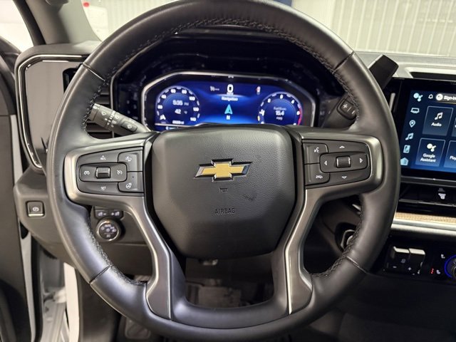 Used 2025 Chevrolet Silverado 2500 LT w/ Convenience Package image 12