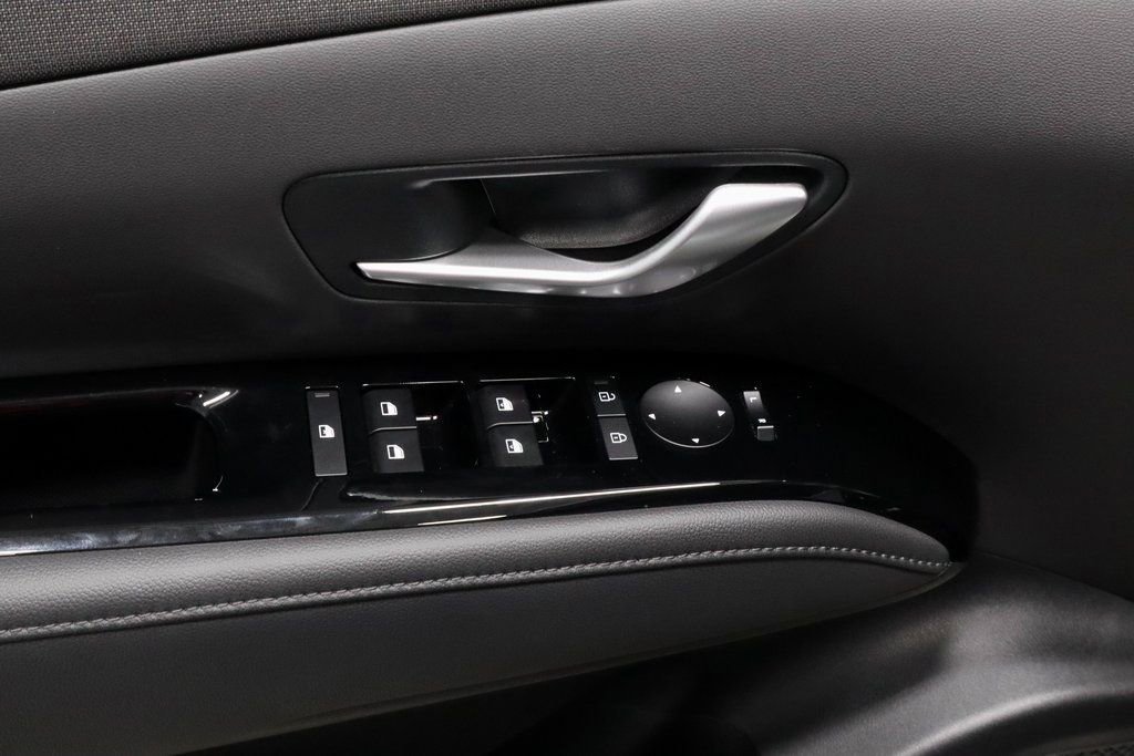 Certified 2025 Hyundai Tucson Limited image 24