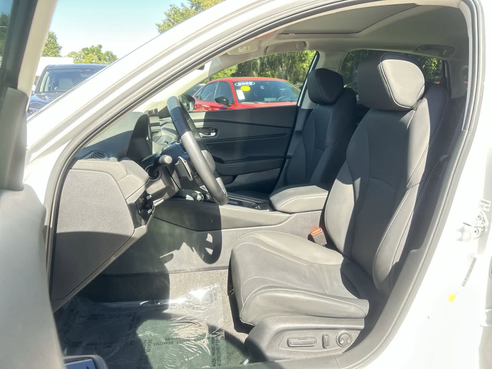 Used 2024 Honda Accord Touring image 11