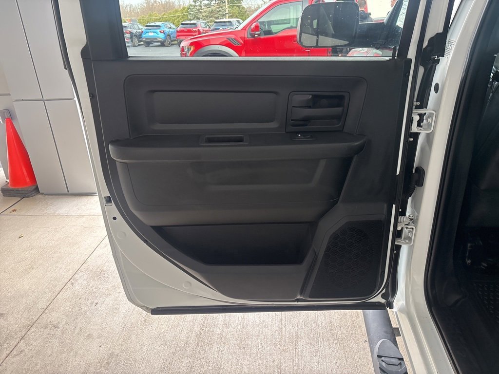 Used 2022 RAM 2500 Tradesman w/ Chrome Appearance Group image 22